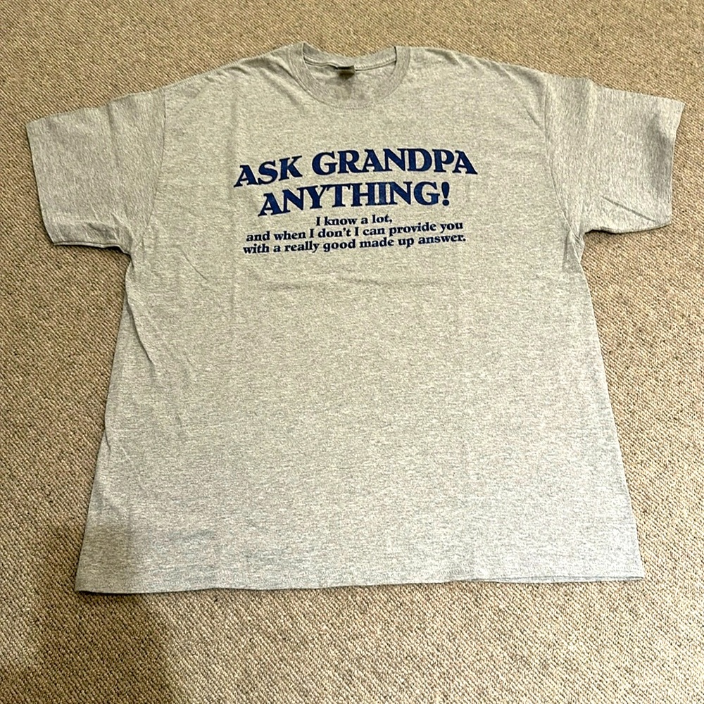 GILDAN MENS 2XL GRAY AND BLUE SHORT SLEEVE TSHIRT WITH ASK GRANDPA ANYTHING